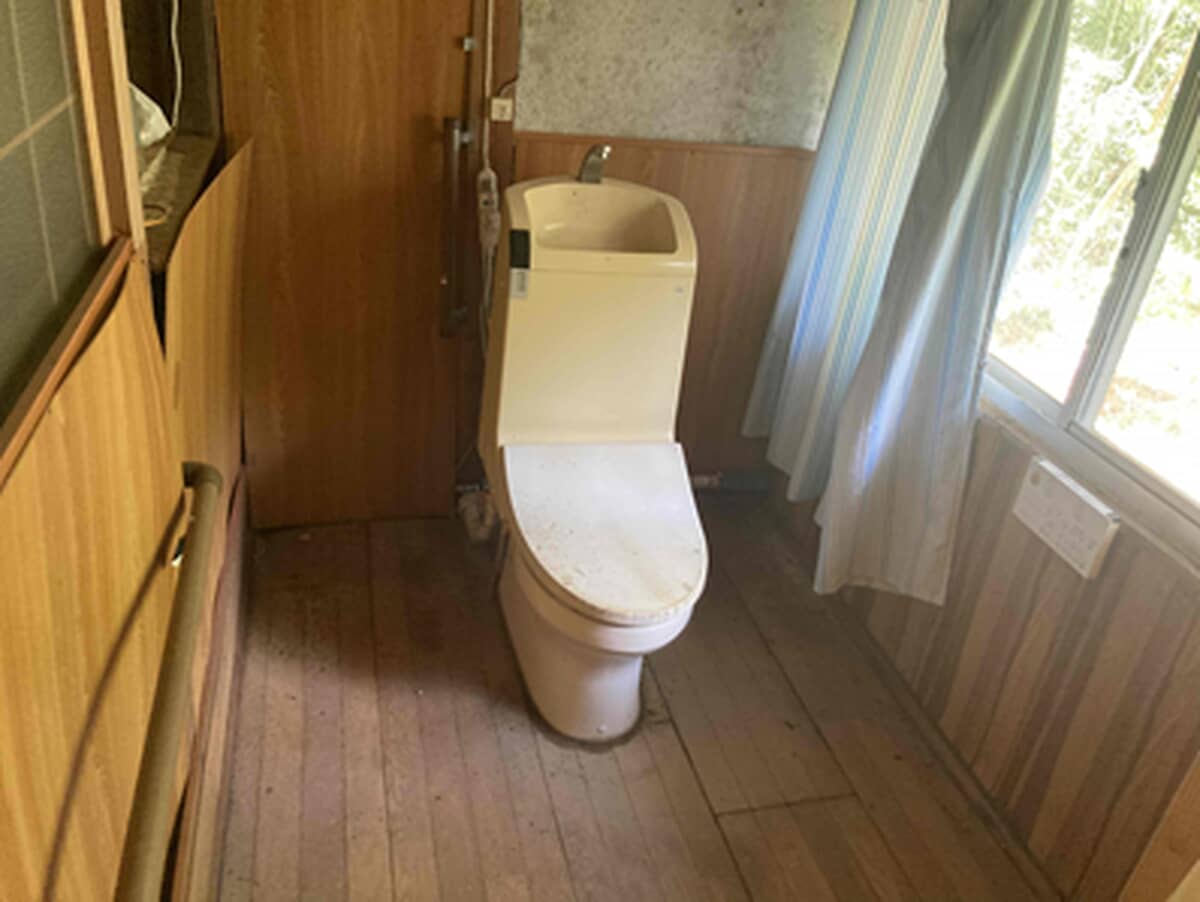 1860s wood house on a large plot in Hiroshima