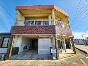 1960s house near the coast in Makurazaki