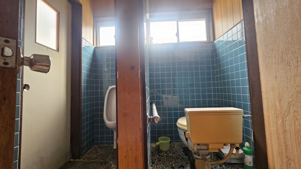 1970s wood house near the coast in Tango, Kyotango