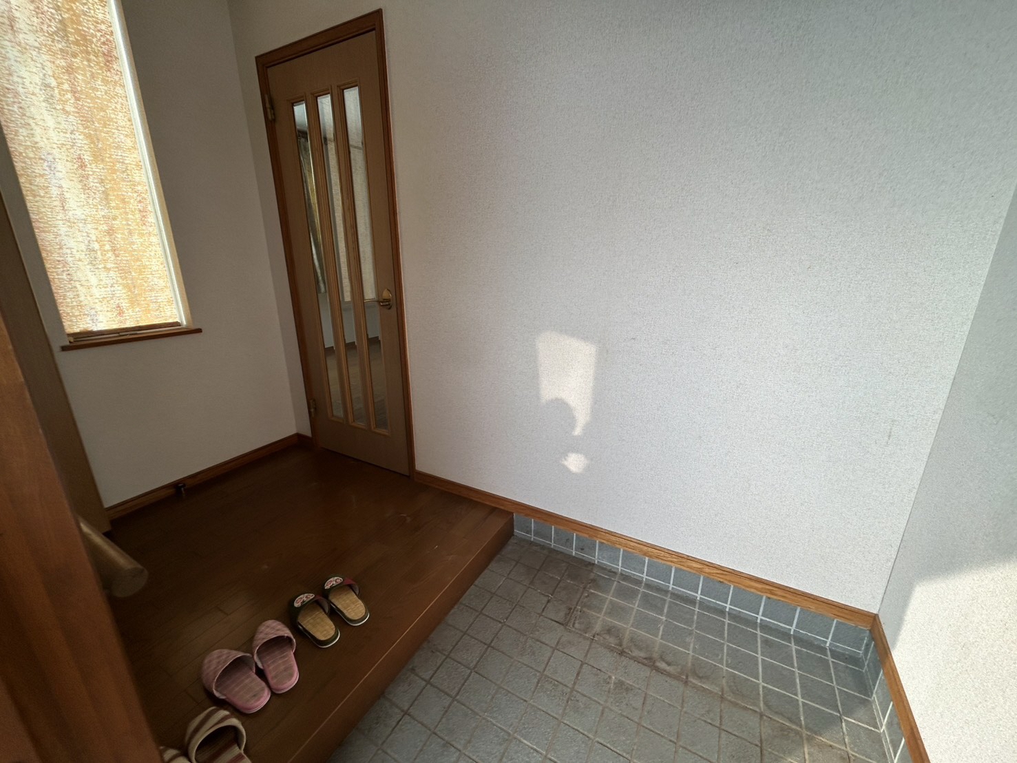 1990s wood house on a large plot in Iwate