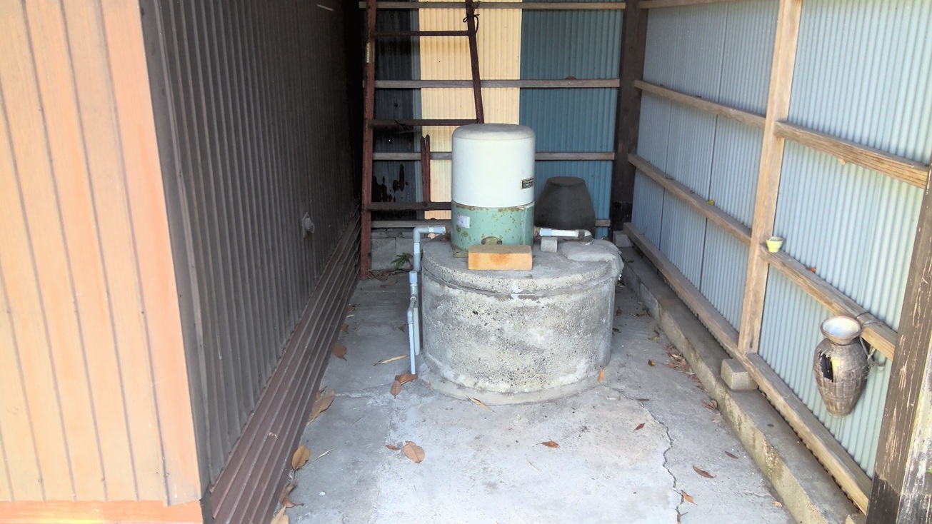 1970s wood house in Koyama, Kimotsuki, farmland, approval needed