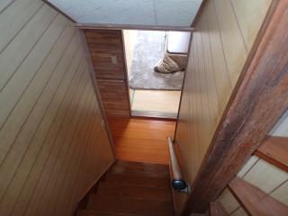 1980s concrete house, 15-min walk to station, Oita