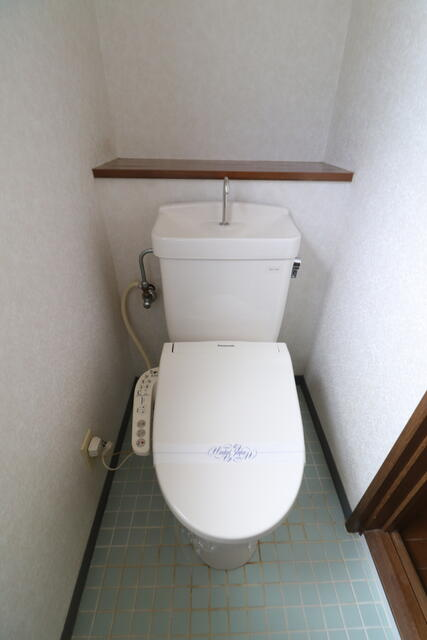 1990s wood house, 4-min walk to station, Kagawa
