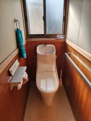 1990s wood house, 3-min walk to station, Ehime