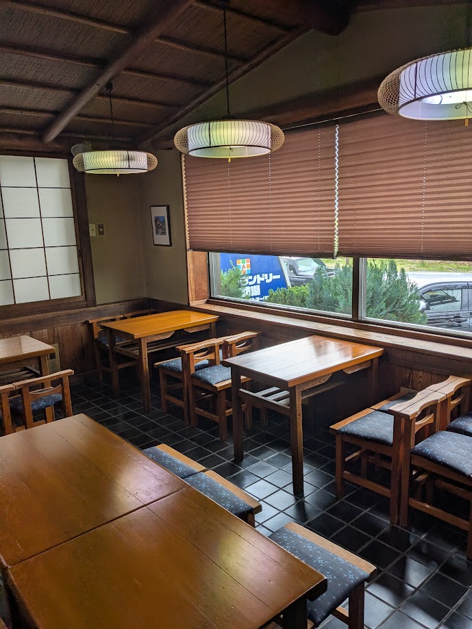 1970s steel-frame house, 17-min walk to station, Nagano
