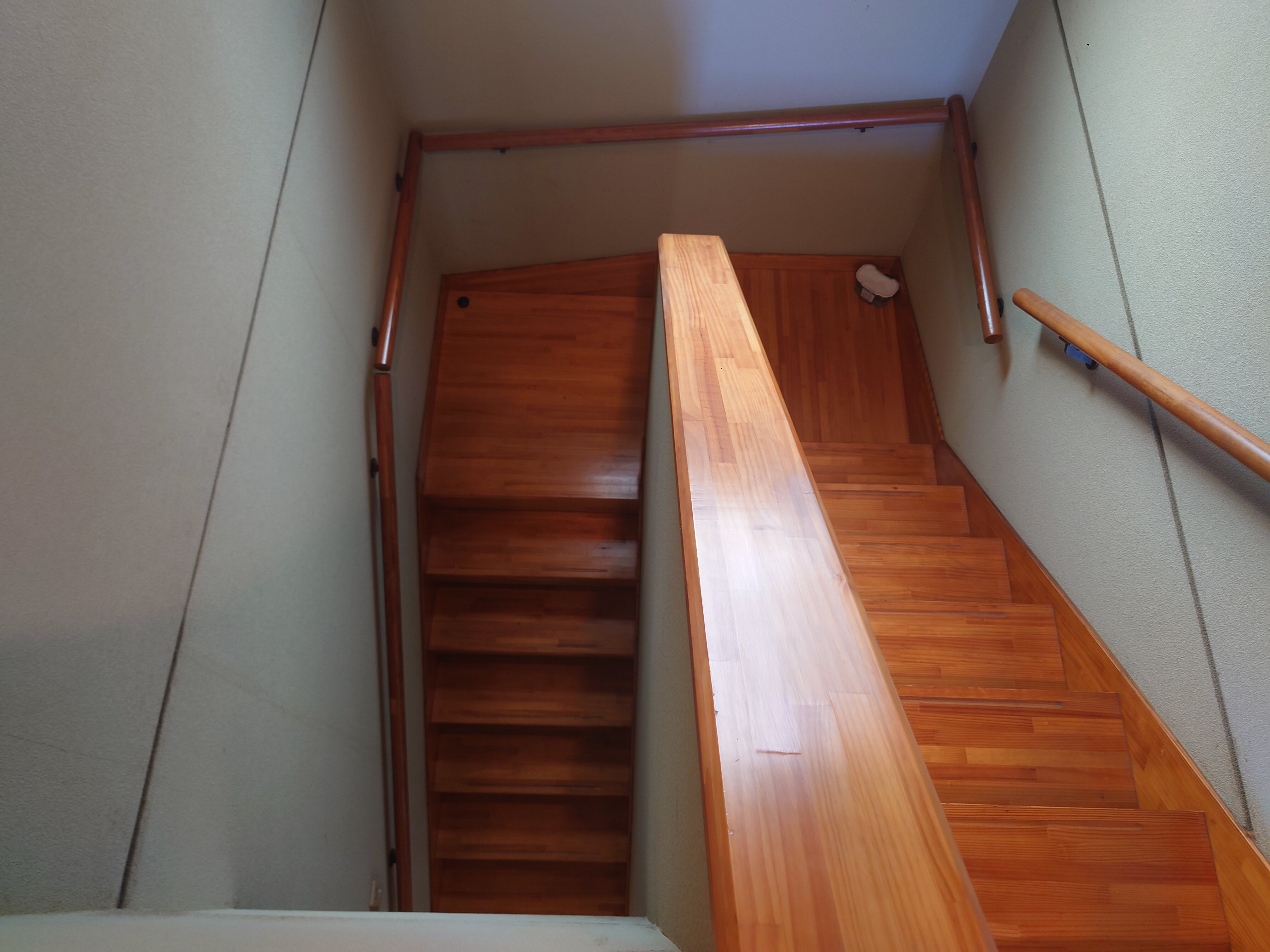 1990s wood house, 19-min walk to station, Okayama