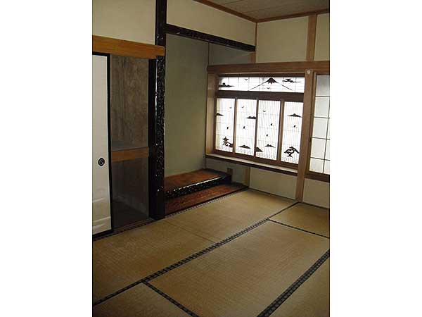 1970s wood house, 16-min walk to station, Iwate