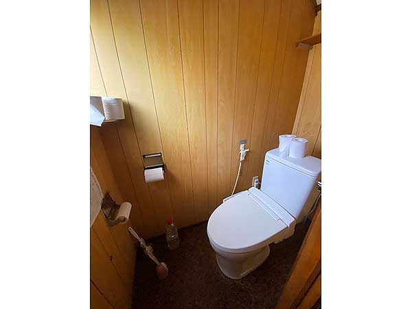 1970s wood house, 16-min walk to station, Iwate