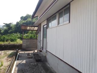 1970s wood house in Tsukumi