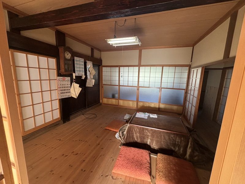 1880s wood house on a large plot in Iwate