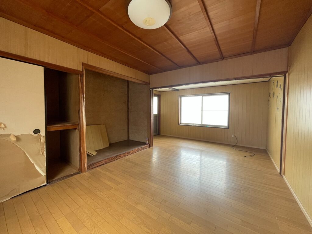 1960s wood house, 10-min walk to station, Mineyama, Kyotango