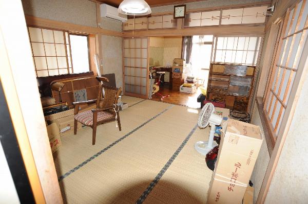 Near Kamiyamada and Sakaki hot springs! Single-story section expanded in 1996.