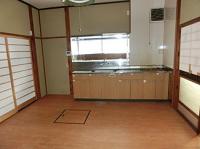 1970s wood house on a large plot in Niigata