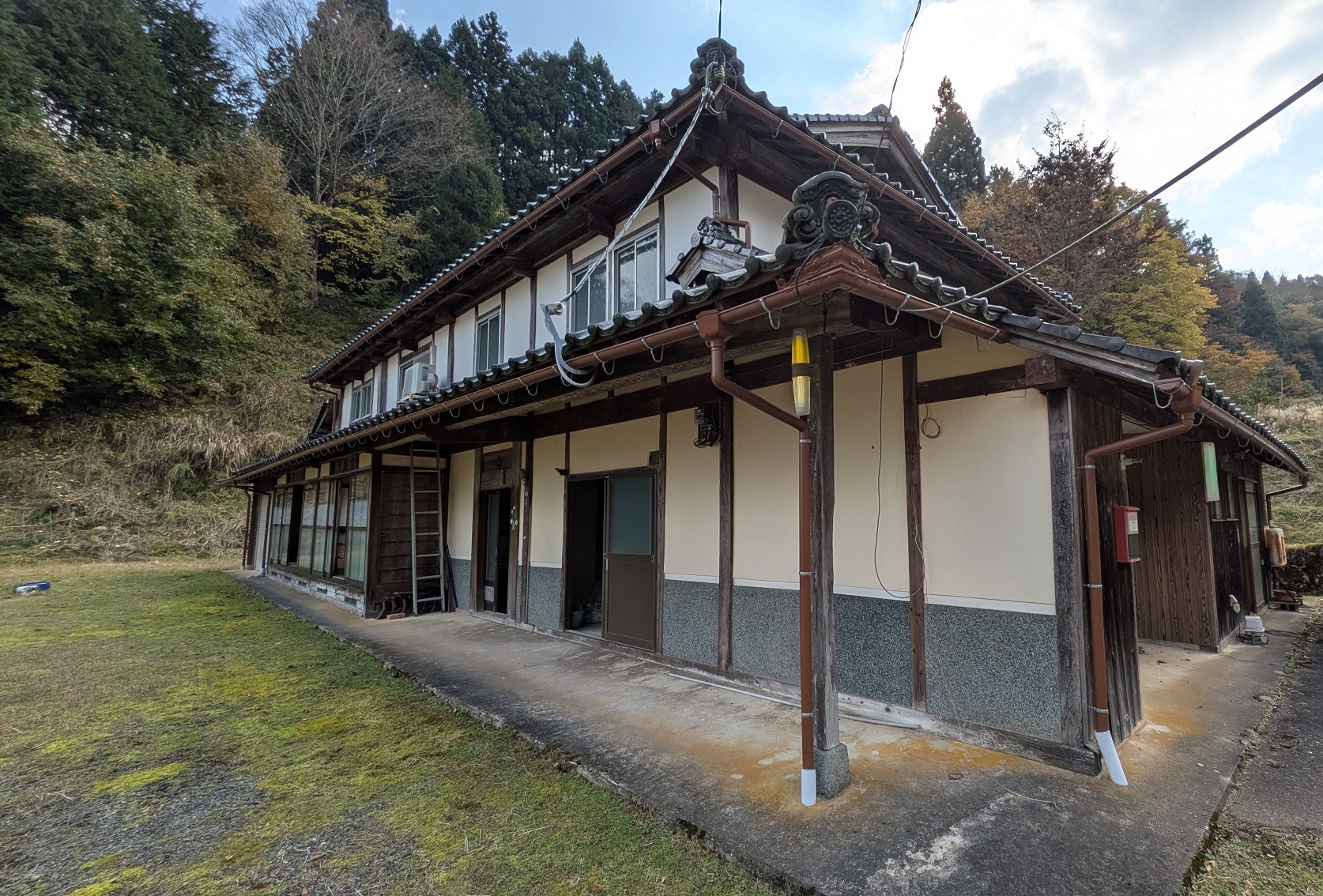 Wood house in Nakasasaki, Fukuchiyama, farmland, approval needed