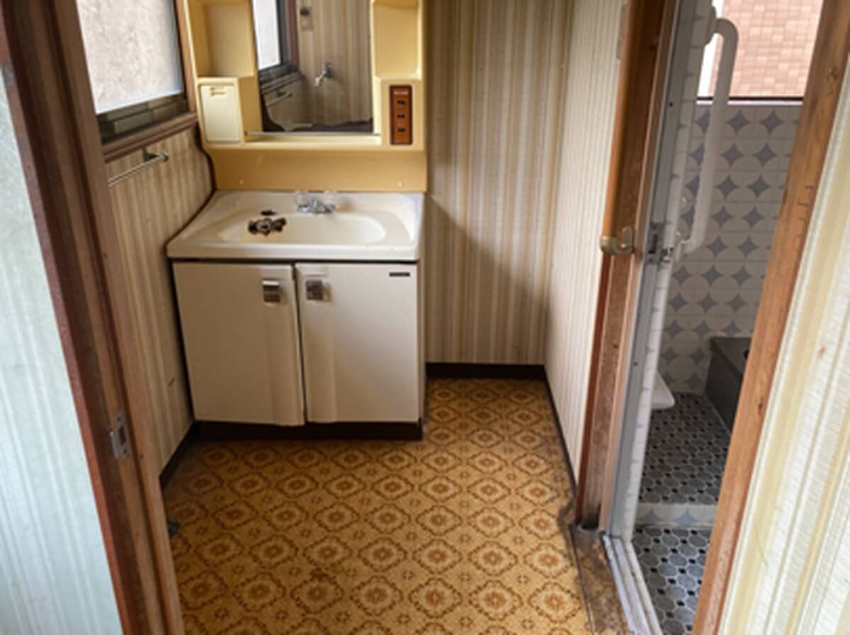 1980s wood house, 8-min walk to station, Hiroshima
