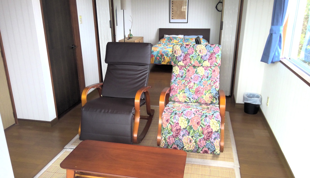 1990s concrete house in Uchinoura, Kimotsuki