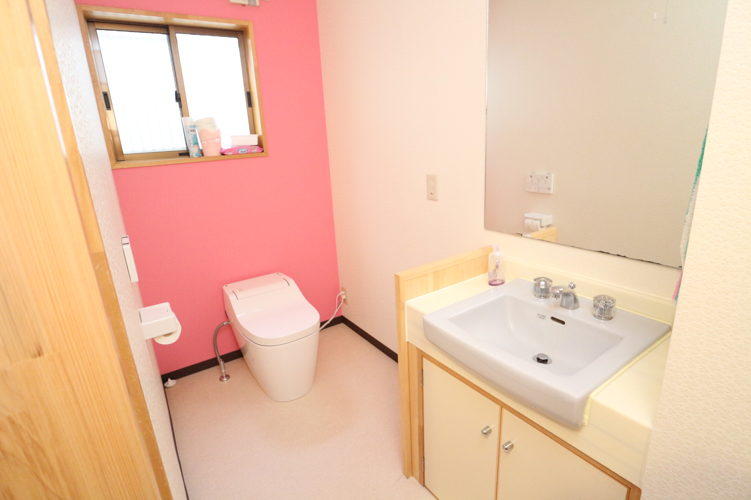2000s wood house, 9-min walk to station, Nagano