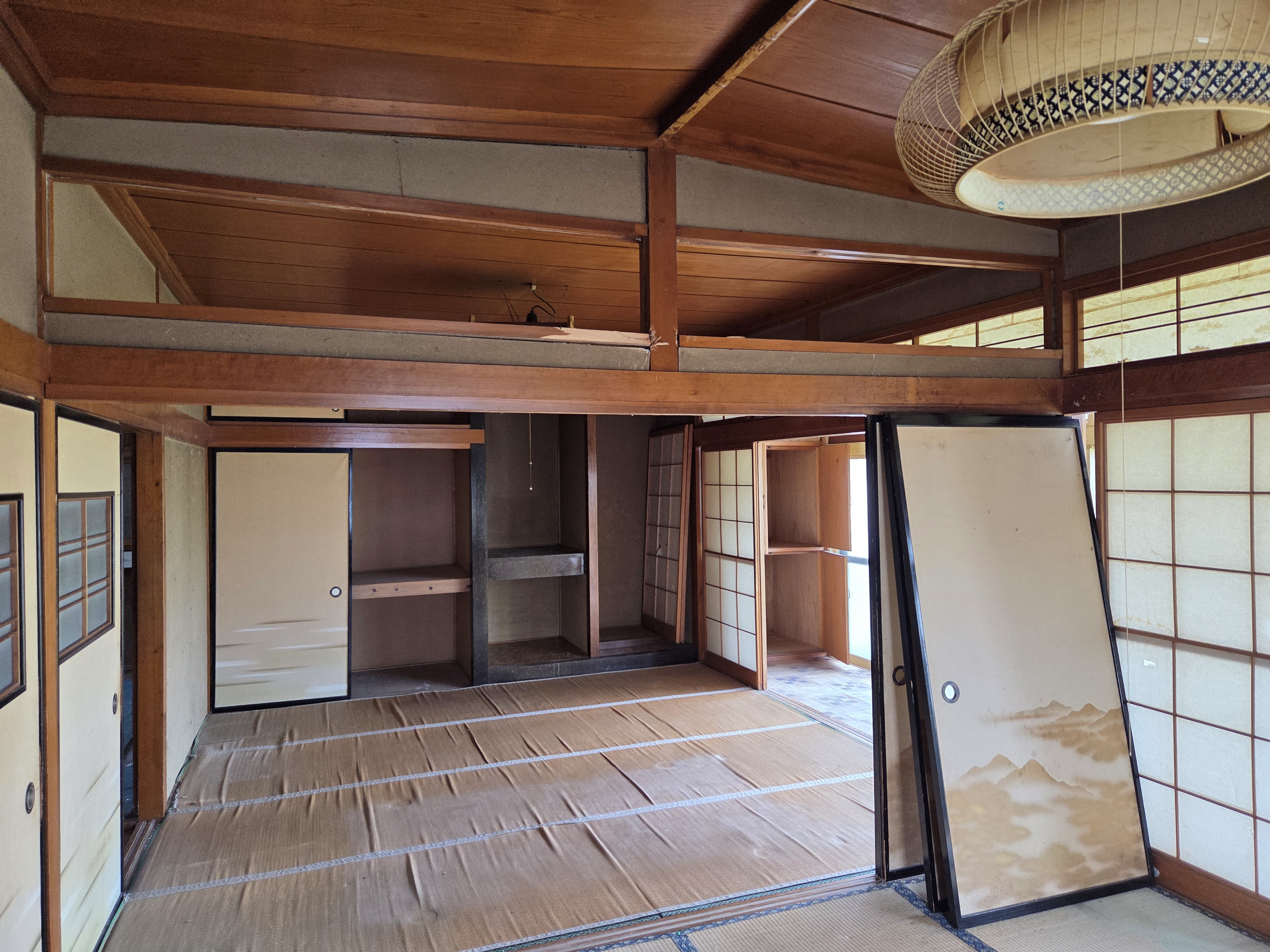 1970s wood house, 9-min walk to station, Aomori