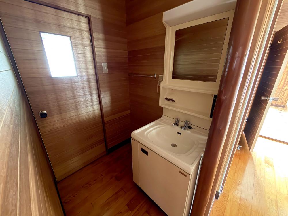 1980s wood house in Kanoya, Kagoshima