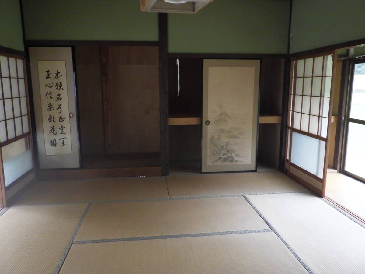 1980s wood house in Hiroshima