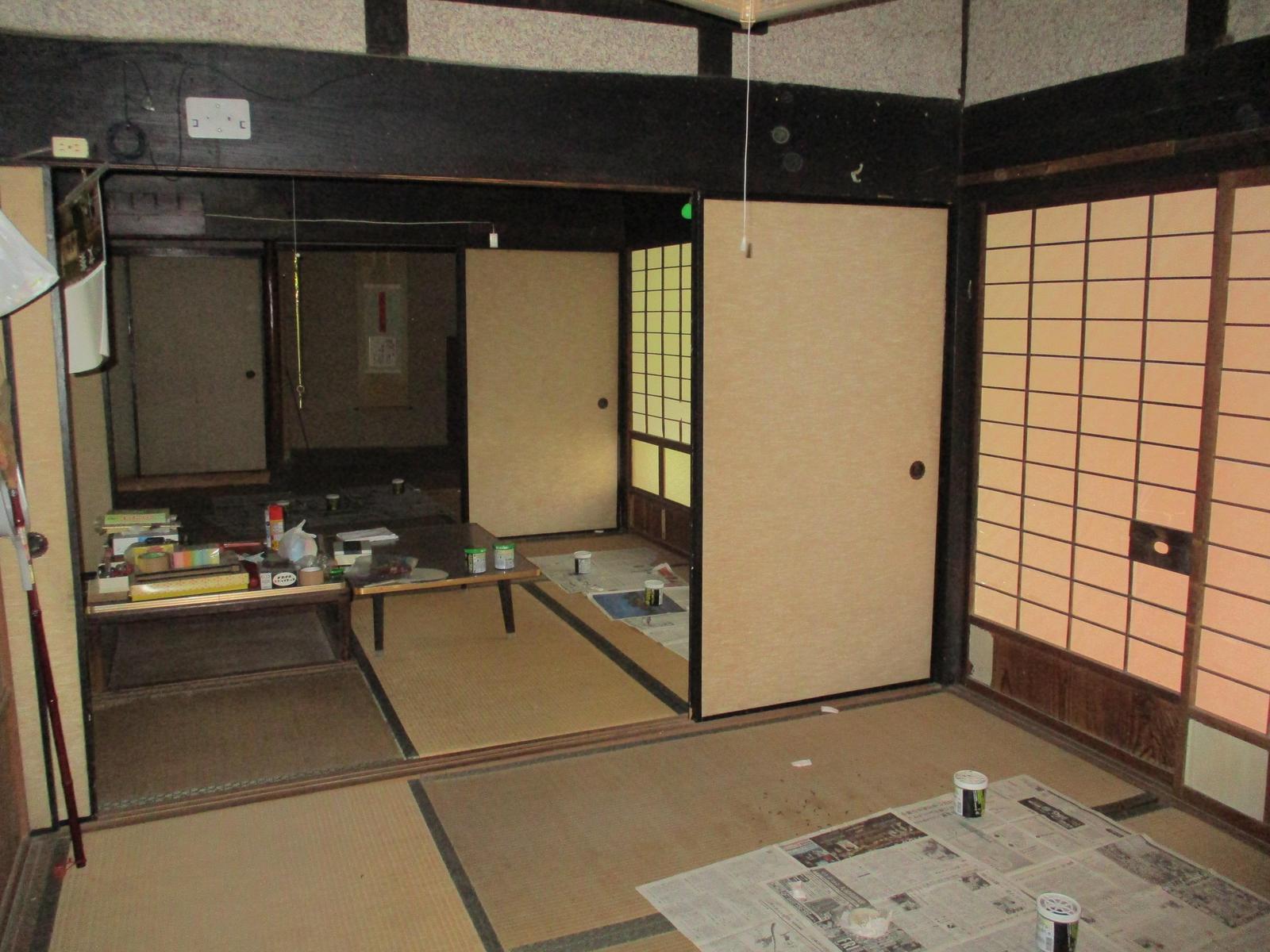 1960s wood house on a large plot in Hyogo