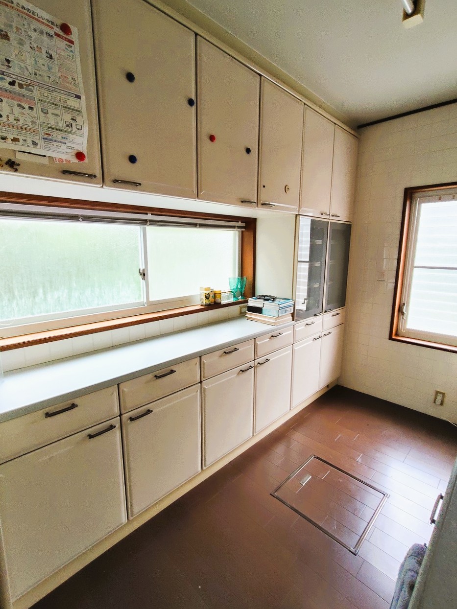 Ainan Town Takahata - Residential Property - 5SLDK - 4,900,000 yen - Two-building package with spacious 5SLDK + single-story residence