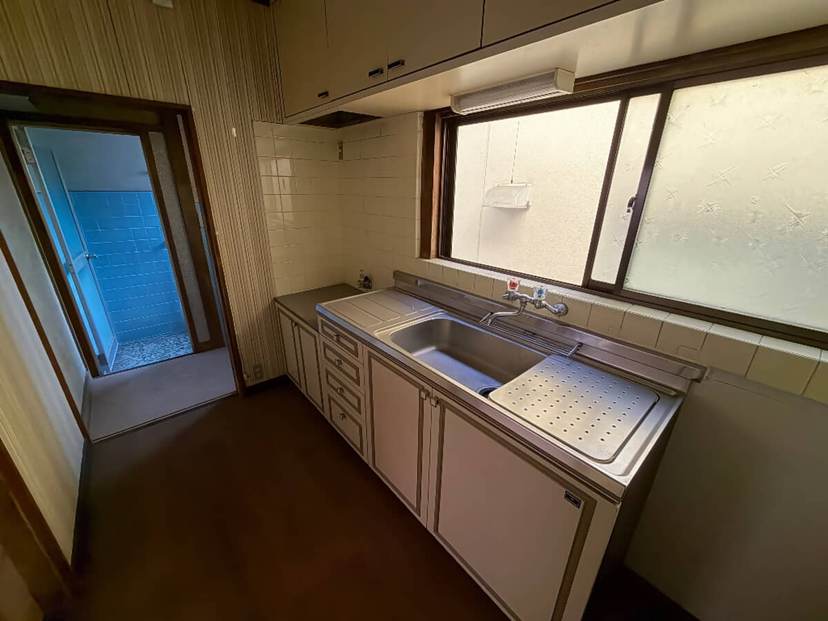 1980s wood house, 13-min walk to station, Hiroshima