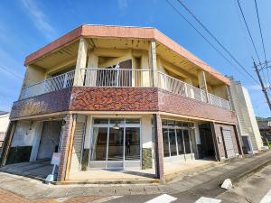 1960s house near the coast in Makurazaki