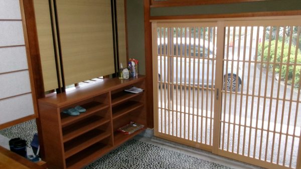 1980s wood house on a large plot in Toyama