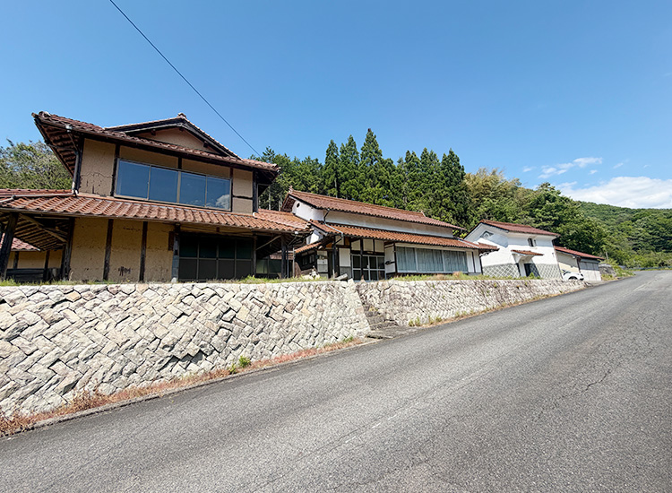 Wood house in Shimane