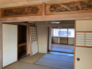 1980s steel-frame house, 1-min walk to station, Fukui