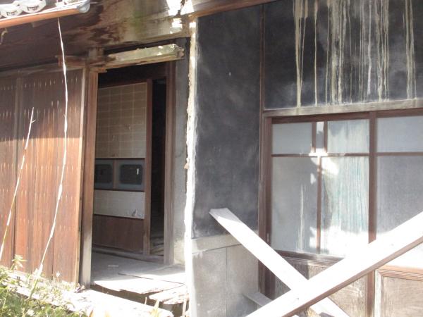 1920s wood house on a large plot in Okayama