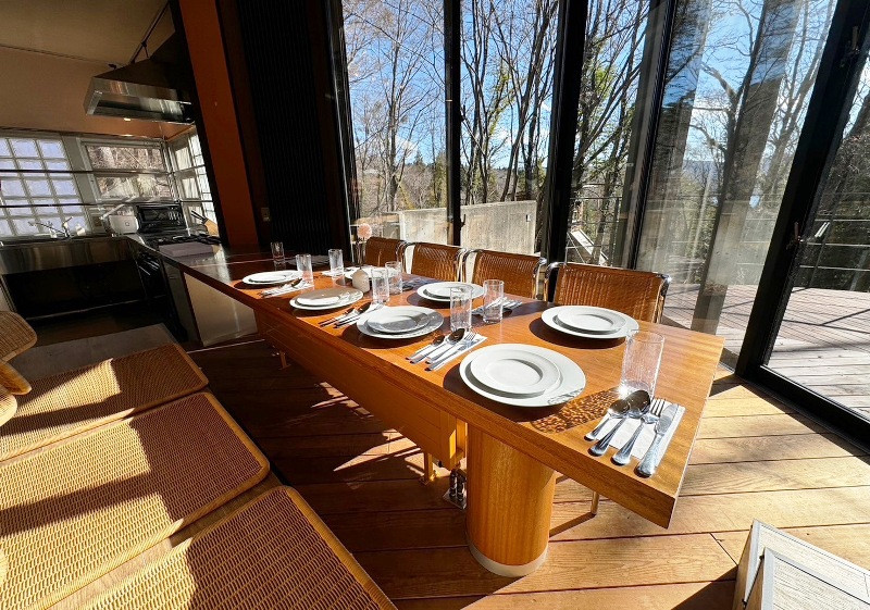 1990s concrete house on a large plot in Yamanakako, Yamanashi