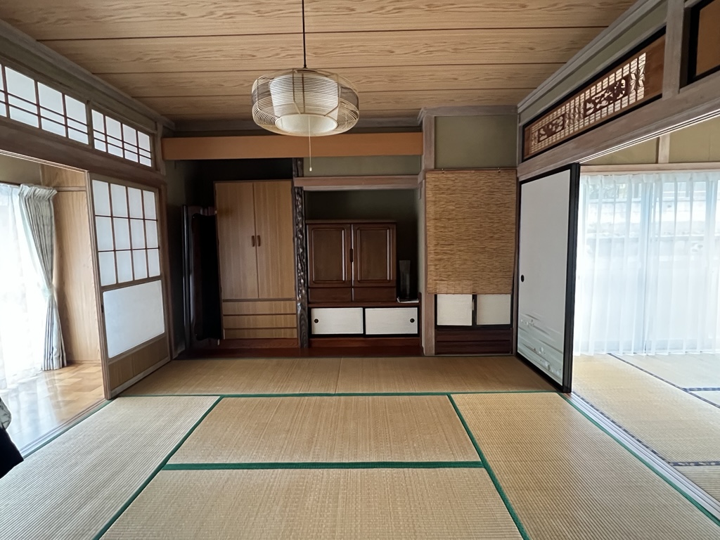 Viewing Appointments Accepted! 7 minutes on foot from Suzuran-no-Sato Station. 2-story house with convenient floor plan.
