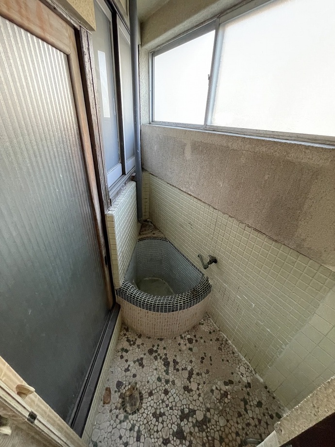 1950s wood house, 3-min walk to station, Toyama