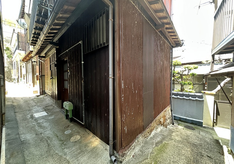 Wood house in Hyogo