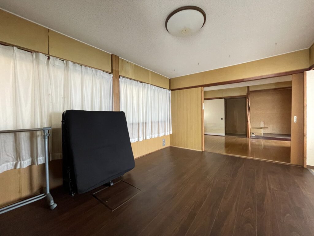 1960s wood house, 10-min walk to station, Mineyama, Kyotango