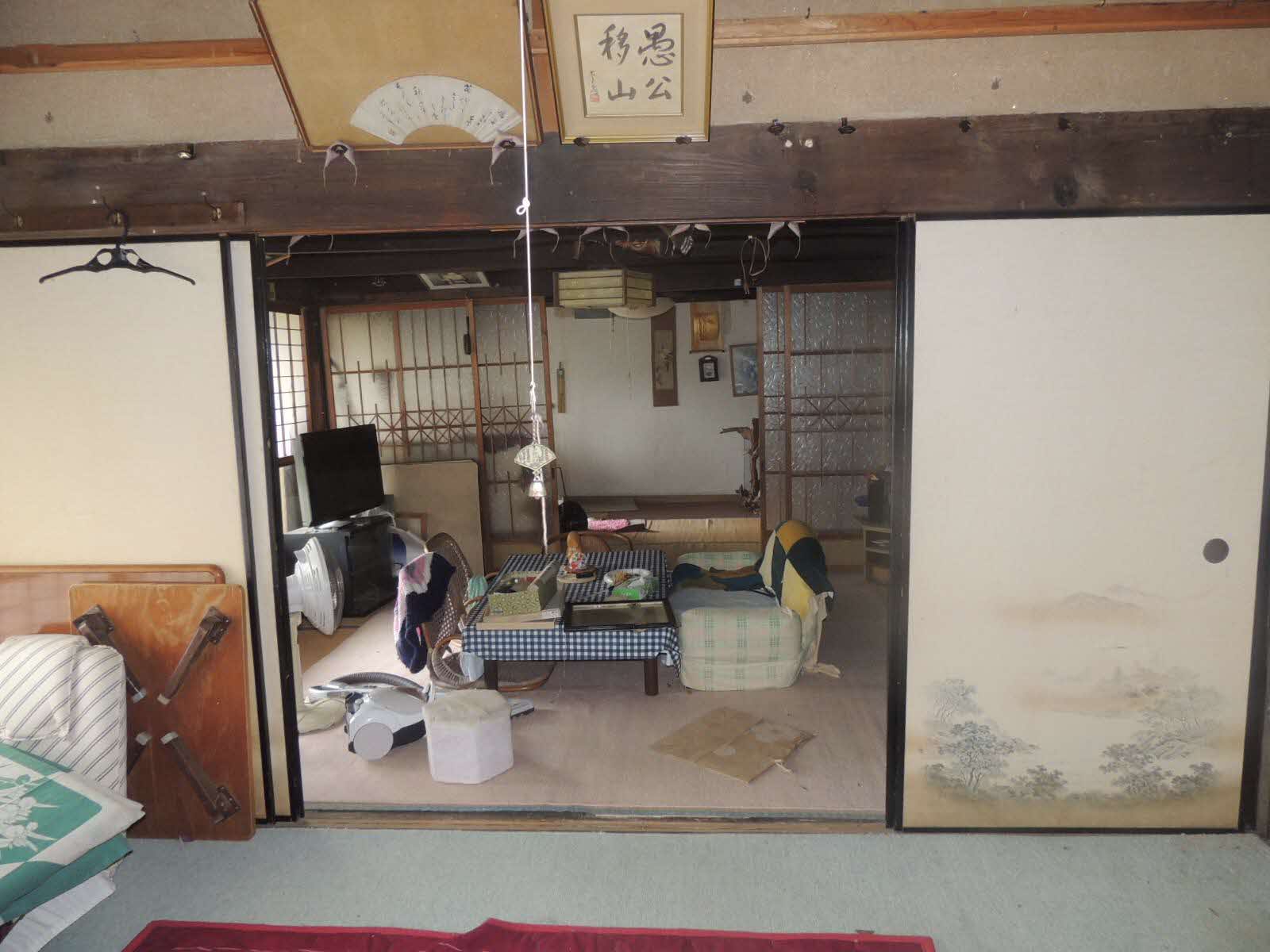 1960s wood house on a large plot in Okayama