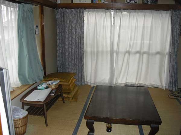 1970s wood house, 12-min walk to station, Iwate