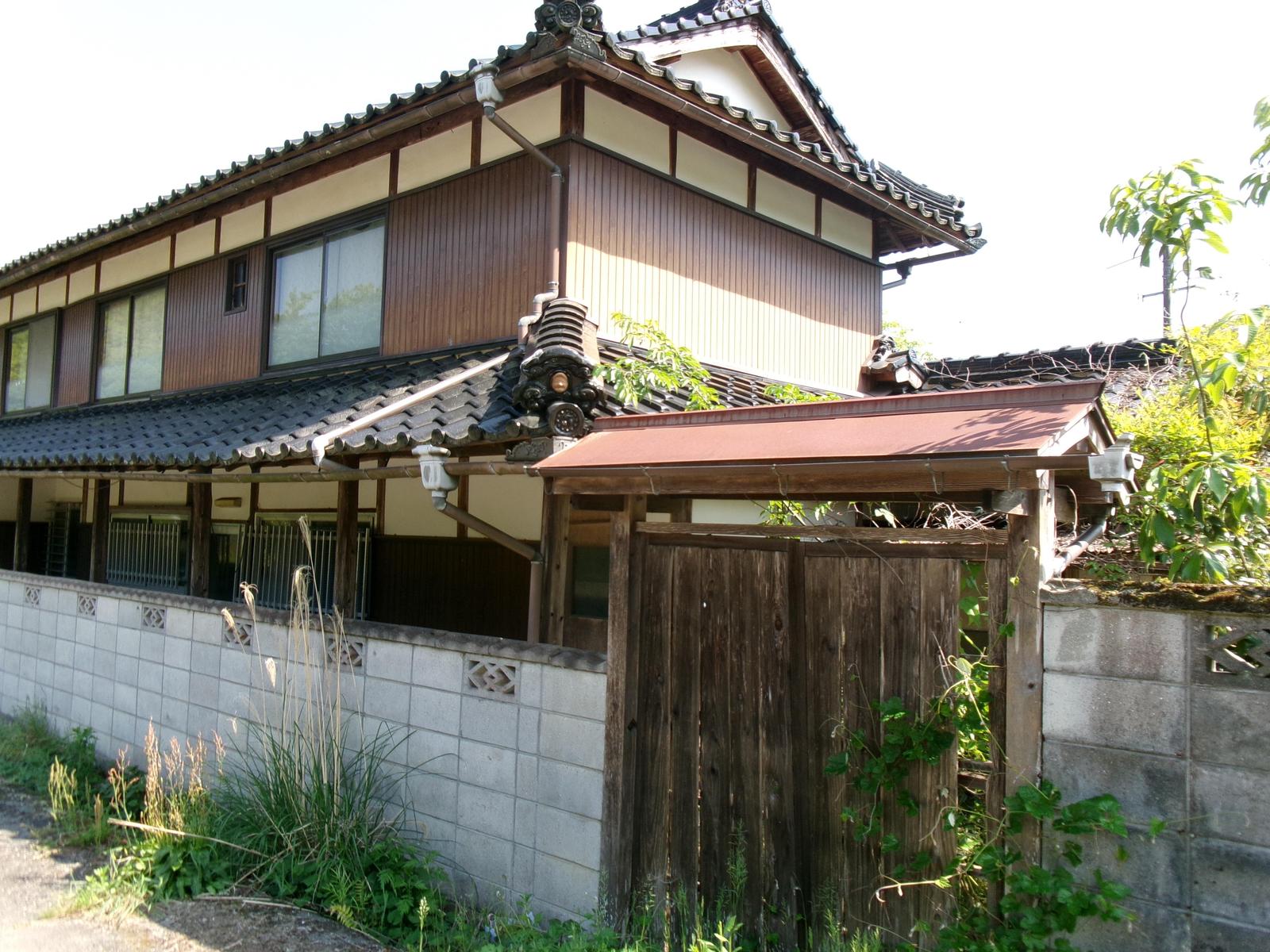 House, 20-min walk to station, Hyogo