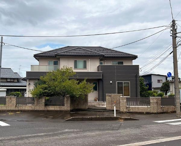 2000s wood house in Fukui