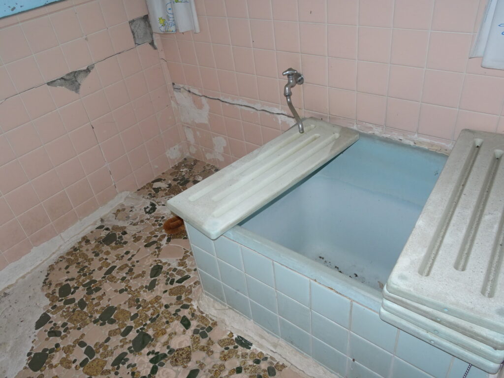 Vacant House (For Sale) [No. 203] Hiracho, 1,500,000 yen