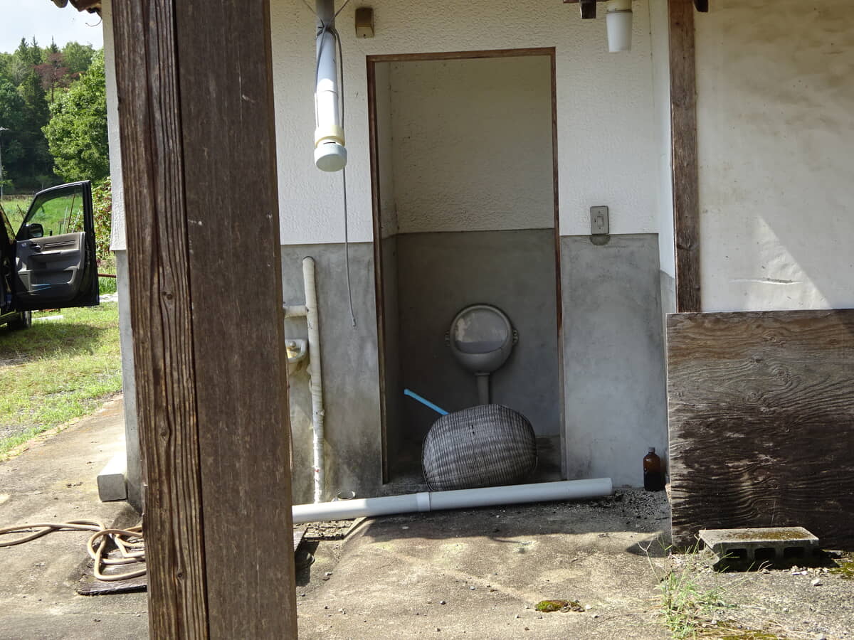 Wood house on a large plot in Hiroshima