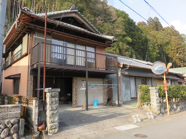 1960s wood house in Matsusaka Kahada