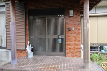 1980s house with outbuildings in Minamisatsuma, Kagoshima