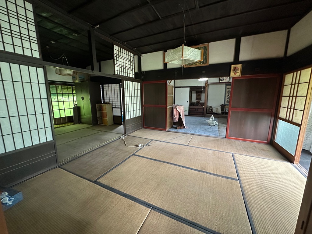 Wood house with storehouses in Ayabe, Kyoto