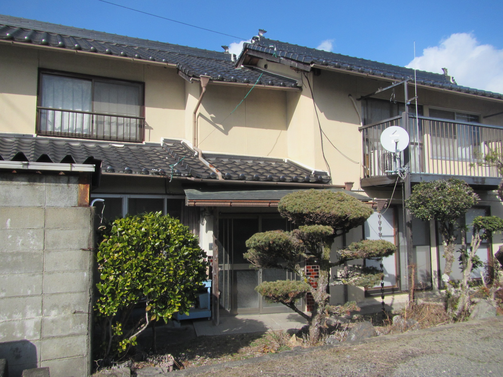 1960s wood house, 18-min walk to station, Okayama