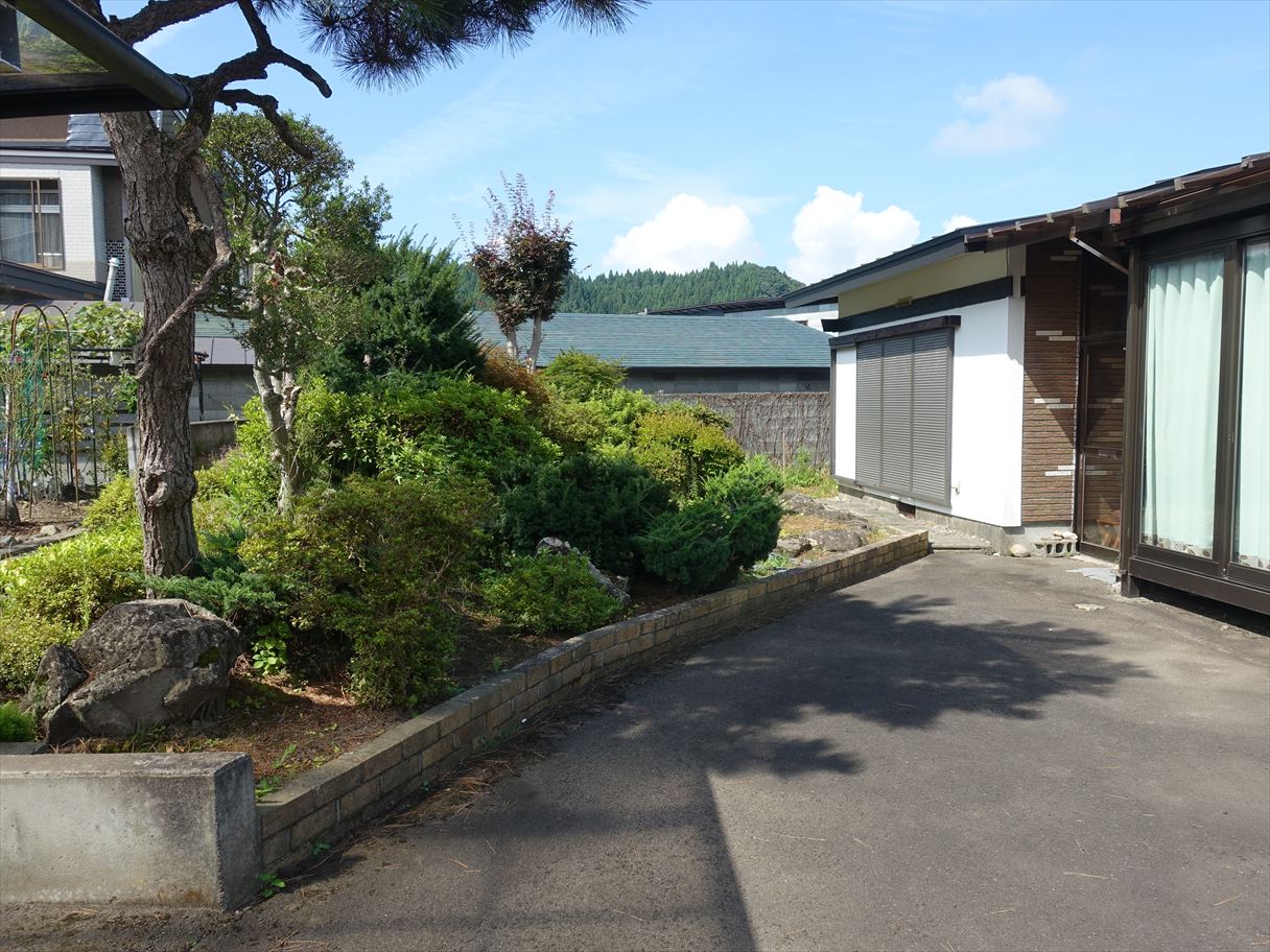 1970s wood house in Akita