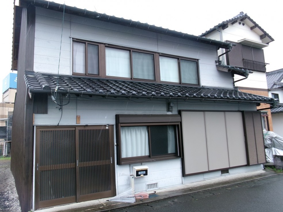 1980s wood house in Oita