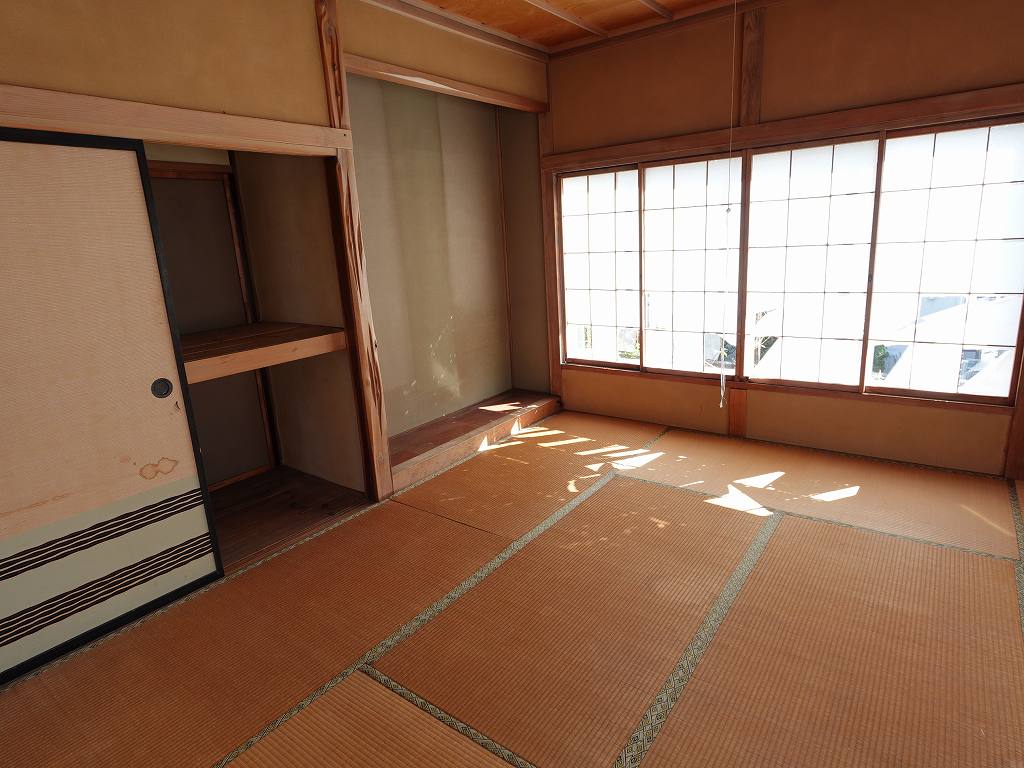 1950s wood house, 3-min walk to station, Nagano